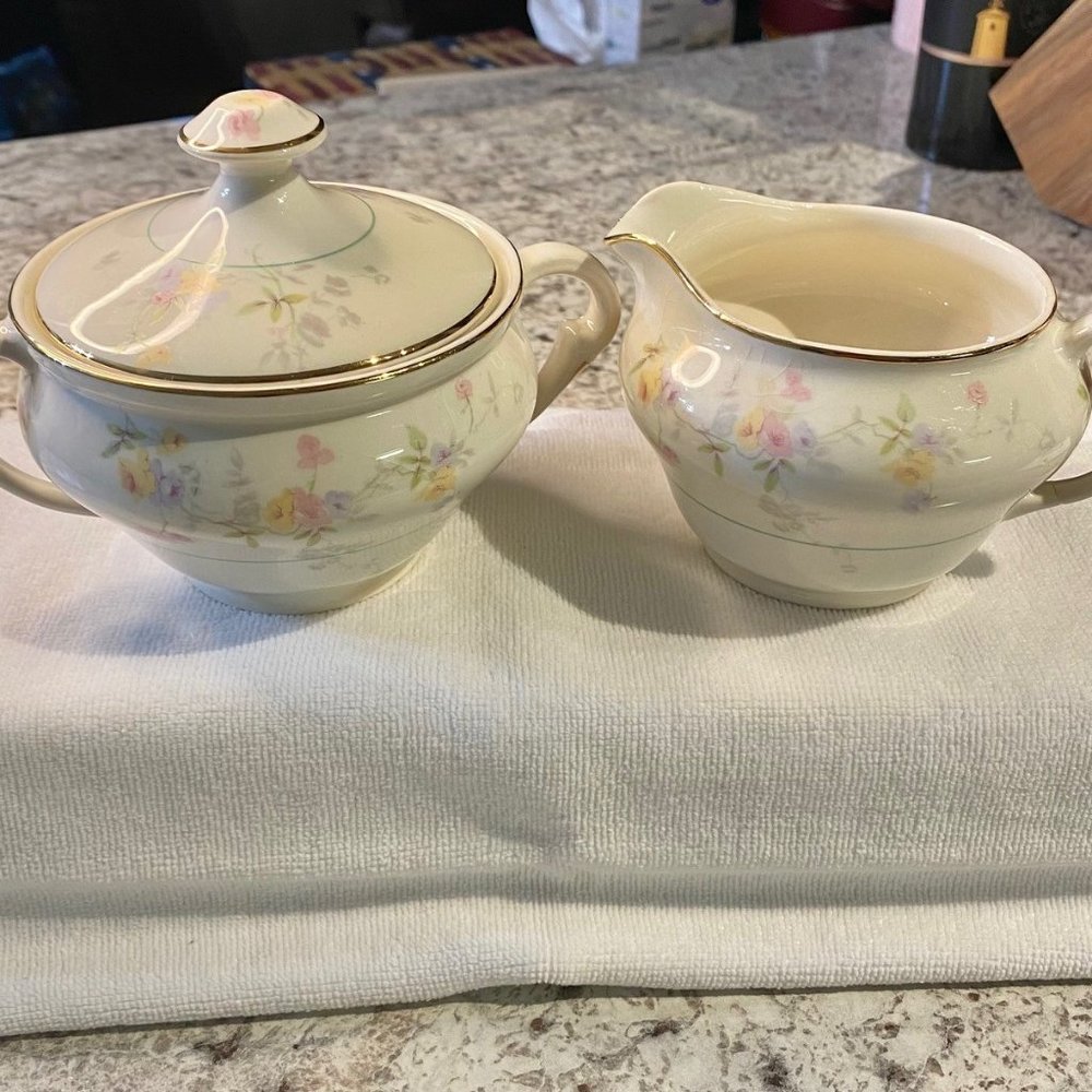 Vintage POPE GOSSER CLEMENTINE China USA Sugar & Creamer Set (3 pcs)
